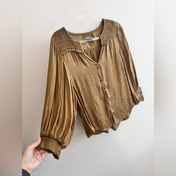 BY ANTHROPOLOGIE Jacquard Smocked Button Down Puff Sleeve Blouse - Picture 4 of 8